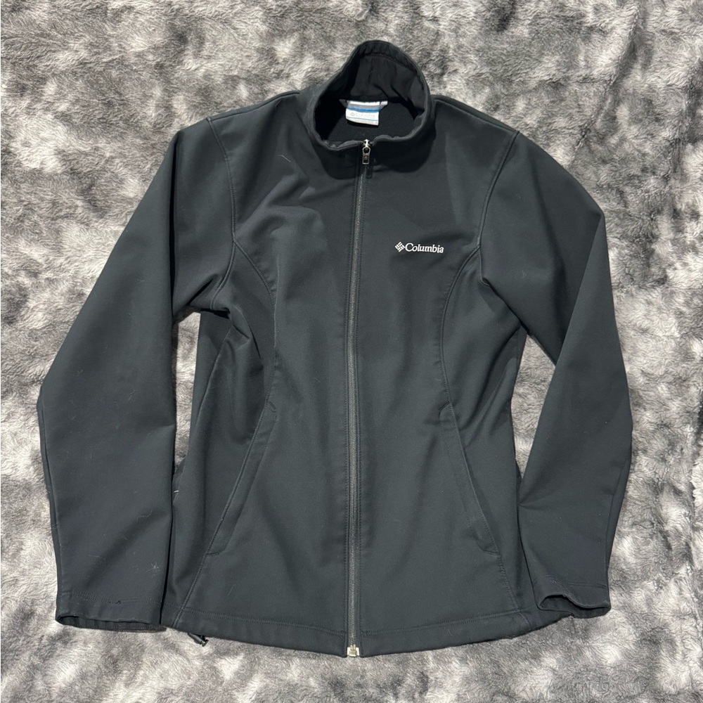 Columbia Black Zip-Front Softshell Jacket